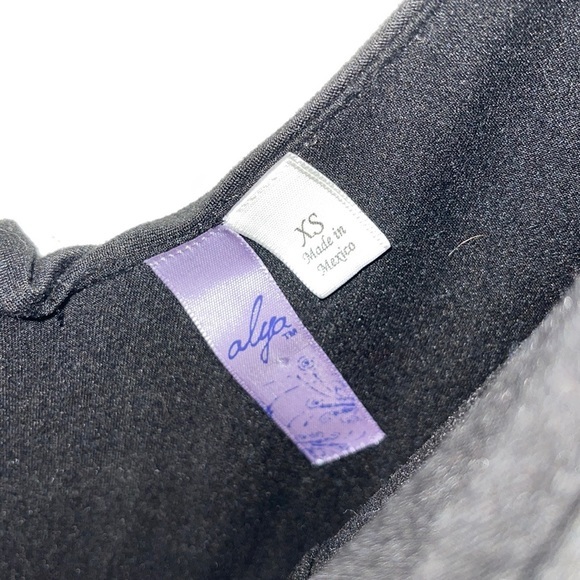 Alya XS Black Dress 🍸 - Picture 3 of 6